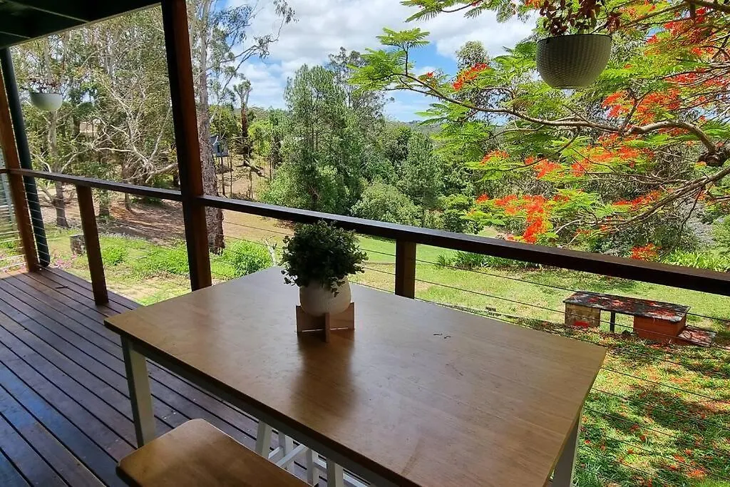 Serenity View Studio Retreat Woombye Hébergement de vacances